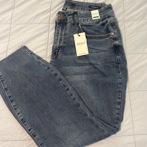 Judy Blue Relaxed Fit Jeans